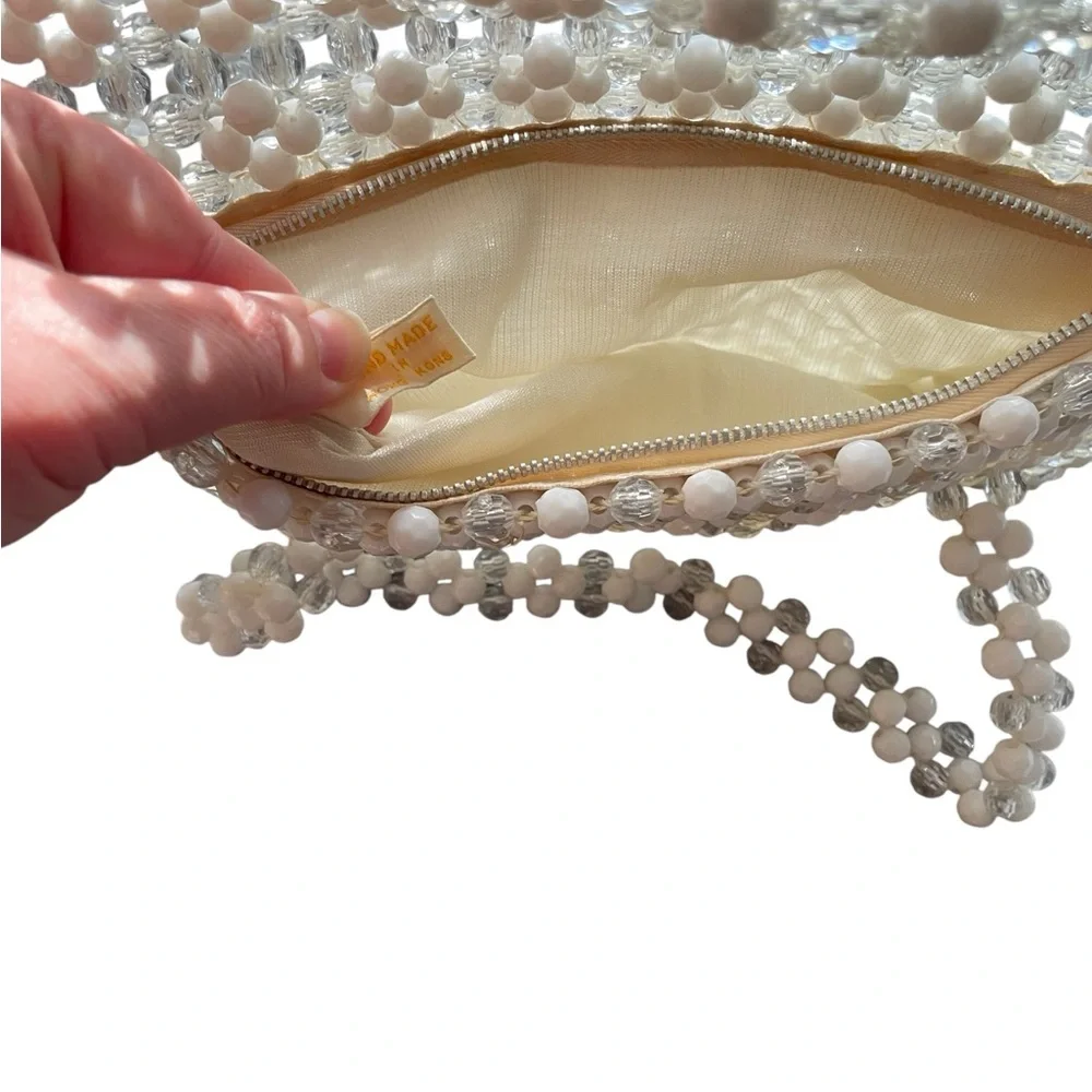 Vintage 1960s white/clear lucite beaded woven satchel handbag boho mod retro - Picture 6 of 10